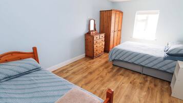 2 bedrooms, individually decorated, individually furnished, free WiFi