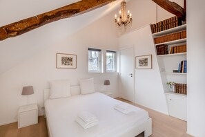 1 chambre, lit parapluie, Wi-Fi, draps fournis