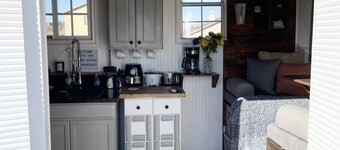 Luxurious Tiny House w/Hot Tub and Sauna. Pets OK! W/D in unit