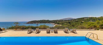Beachfront Pool Villa Pasithea in Sounio, Athens