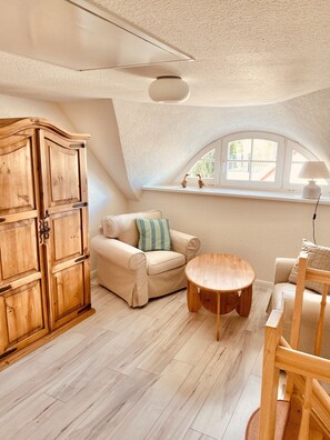 Fernseher, Stereoanlage