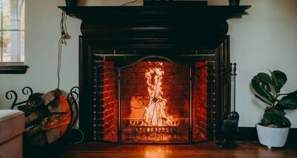 The Conestoga Cottage | Hot Tub, Rustic Charm, Near Downtown Lancaster