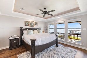 3 Schlafzimmer, Schreibtisch, Bügeleisen/Bügelbrett, kostenloses WLAN