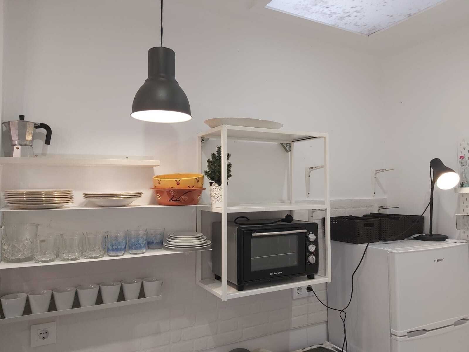 Fridge, oven, dishwasher, toaster