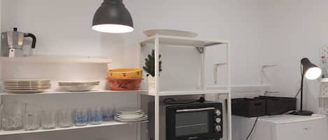 Fridge, oven, dishwasher, toaster