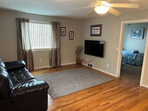 Interior - Wonderful two-bedroom home with a full kitchen (Pierre)