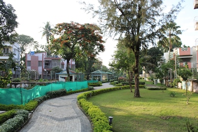 A well planned area free from noises , pollution.