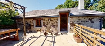 Beautiful 3 épis country gîte, large south-facing terrace