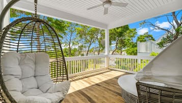 House, 4 Bedrooms, Pets allowed | Terrace/patio