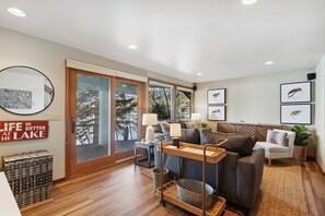 Lobby - Waterfront, Whitefish Lake Cabin, Newly Updated! (Whitefish)