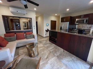 Smart TV - Luxury 2BR Condo at Pinnacle in the Romantica Zone (Puerto Vallarta)