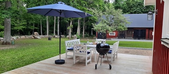 Swedish idyll - dreamlike secluded location - close to the lake - sauna - pool table