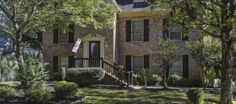 Quaint home w/ Private Pool Near Lake Murray – Ideal for Families and Friends