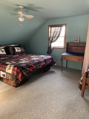 2 makuuhuonetta, silitysrauta/-lauta, Wi-Fi, vuodevaatteet