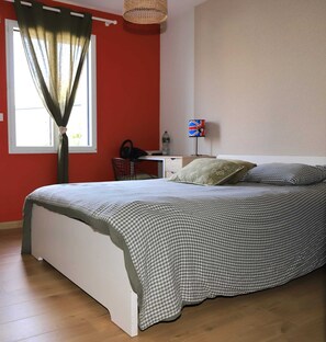 2 Schlafzimmer, Bügeleisen/Bügelbrett, WLAN