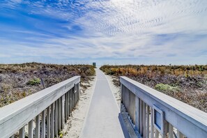 Imagen sin descripción, 4 de 39, botón