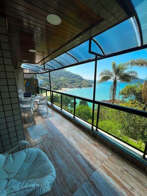 Outdoor dining - Apt Porto Real Resort Voyage (Mangaratiba)