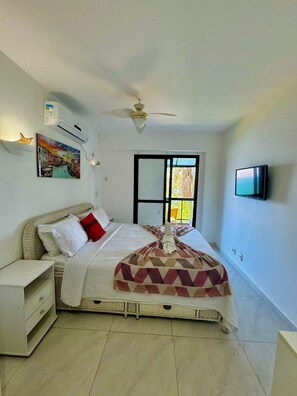 2 bedrooms, hypo-allergenic bedding, blackout curtains - Apt Porto Real Resort Voyage (Mangaratiba)