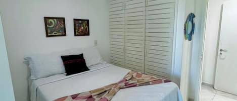 Family Apartment | 2 bedrooms, hypo-allergenic bedding, blackout drapes, iron/ironing board