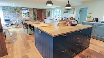 Cottage | Tempat makan