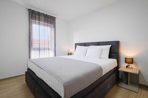 2 Schlafzimmer, Schreibtisch, kostenloses WLAN, Bettwäsche