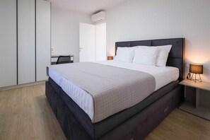 2 habitaciones, escritorio, wifi gratis y ropa de cama 