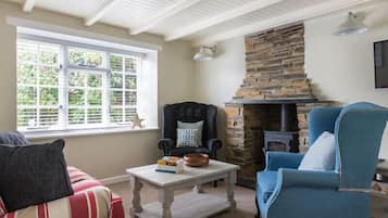 Cottage | Living room | DVD player