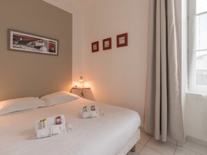 1 Schlafzimmer, Bügeleisen/Bügelbrett, Bettwäsche