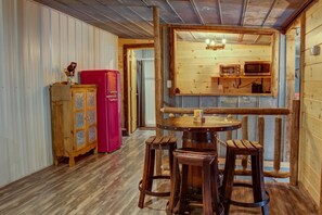 Dining - The BarnLoft at Foothills Farm Cosby/Gatlinburg (Cosby)