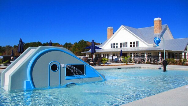 Pool - Family friendly cabin near resort private lake, pool and lazy river. (Savannah)