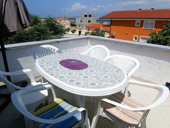 Outdoor dining - New! Apartment Babic 2 (Vir)