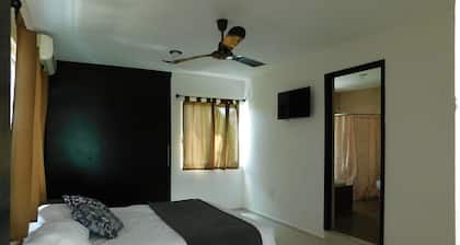 HIGH FLOOR APARTMENT IN FRONT OF THE BEST ECOLOGICAL PARK IN MERIDA