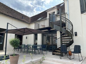 Studio supérieur, salle de bain attenante, vue sur le vignoble (Studio 2) | Vue du balcon