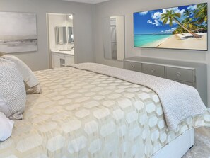 4 bedrooms, desk, iron/ironing board, travel cot
