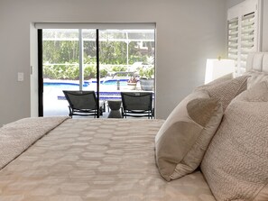 4 bedrooms, desk, iron/ironing board, travel cot