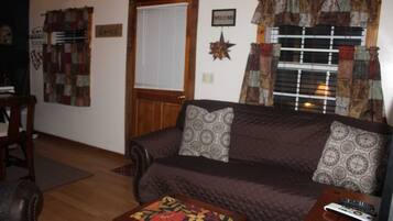 TV, peis og DVD-spiller