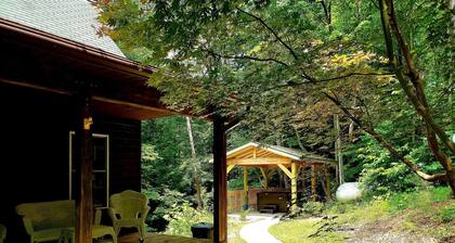 Lazy Lane Cabins - Hemlock