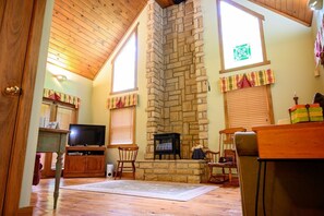 Smart TV, fireplace, DVD player