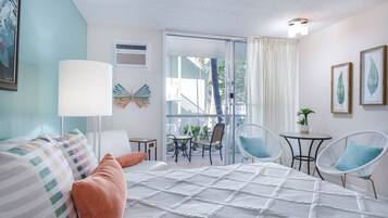 Fer et planche Ă repasser, accĂšs Internet, draps fournis