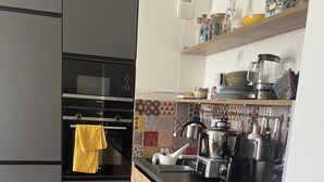 Uklassifisert bilde, 3 av 6, knapp