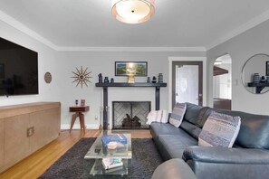 TV connectée, cheminée