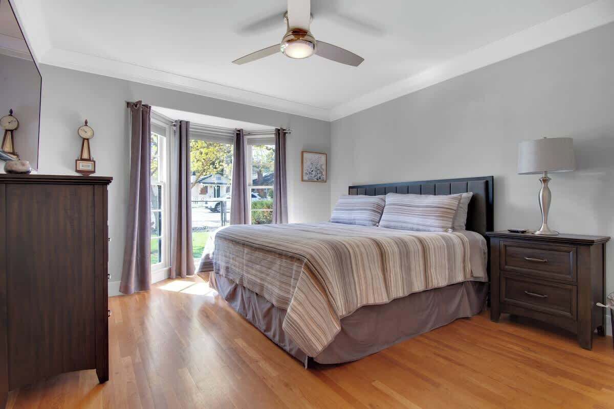 2 bedrooms, iron/ironing board, travel cot, free WiFi