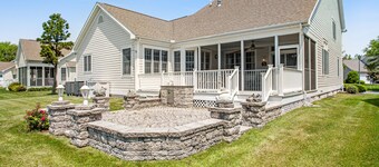 Bear Trap Dunes - waterfront home with golf, pool, fitness room, & tennis