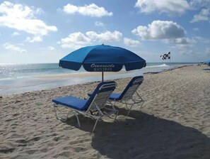 Una playa cerca