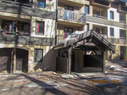 1st floor apartment 5 minutes from the slopes