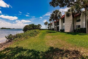 Property grounds - Sunrise every morning, beautiful bay views! 2bd/ 2ba/ sleeps 6 - Beach toys (Bradenton Beach)