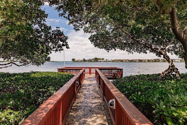 Property grounds - Sunrise every morning, beautiful bay views! 2bd/ 2ba/ sleeps 6 - Beach toys (Bradenton Beach)