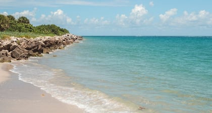 True Tropical Escape at The Coconut House