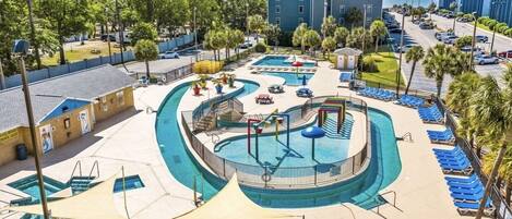 Innendørsbasseng og utendørsbasseng