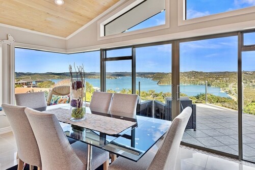 FABOULOUSE SEA VIEW 4 BED ROOM HOUSE